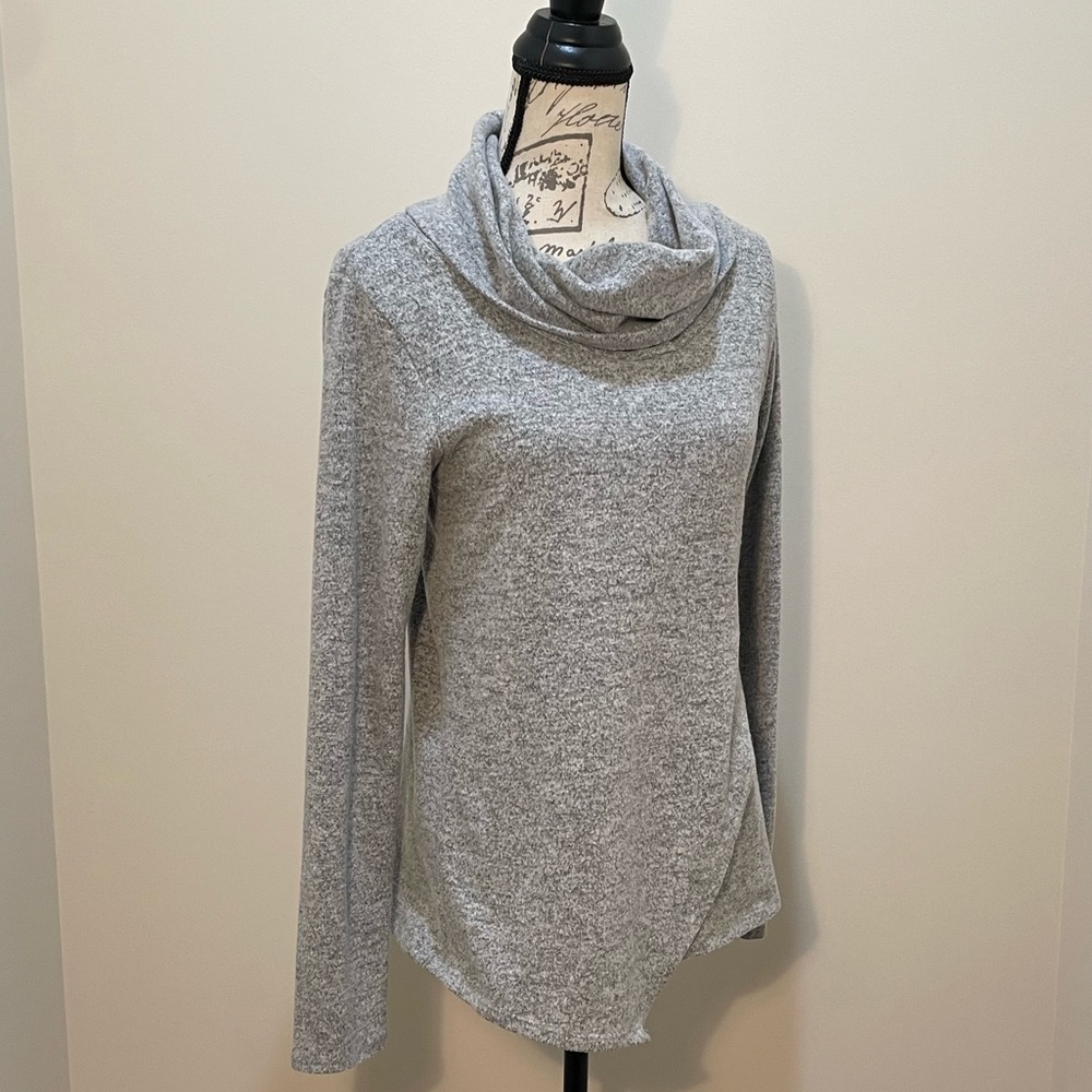 Loveeppella knit top